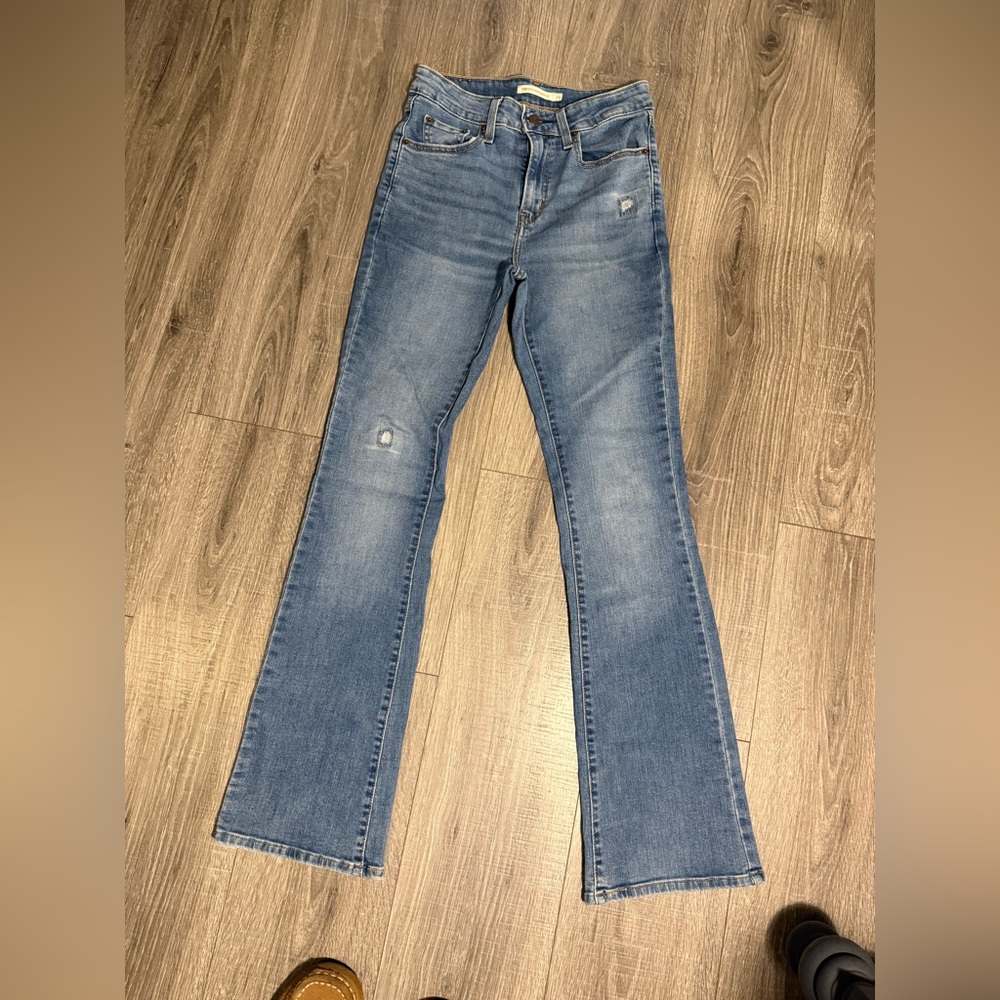 Levi 725 Women's Jeans